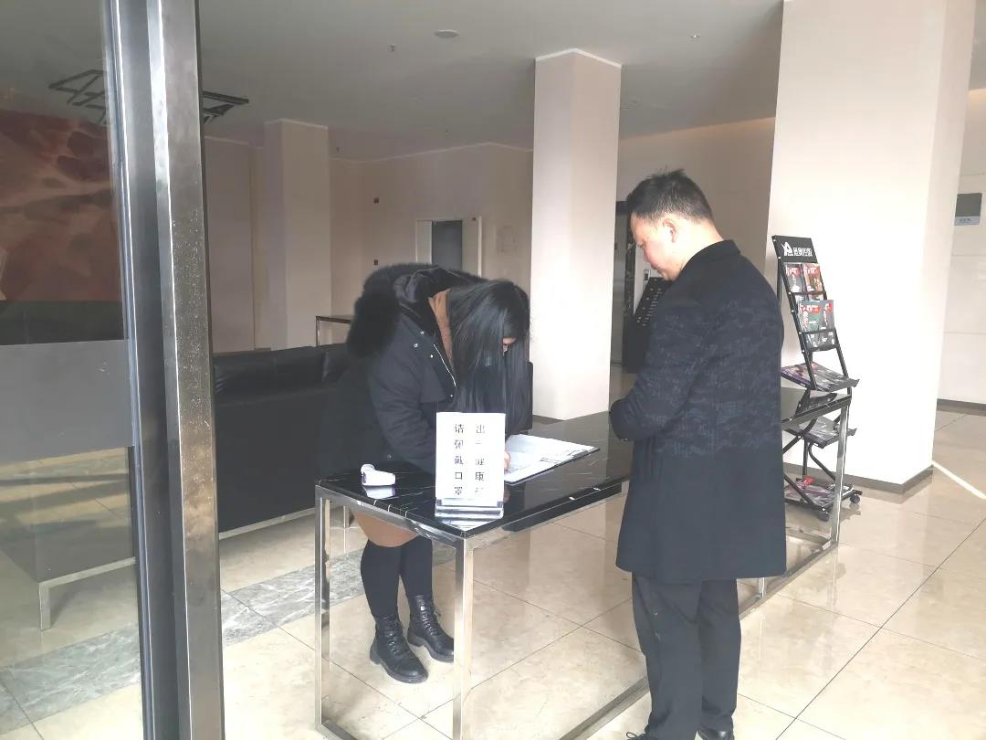 鎮夊ゥ1.jpg
