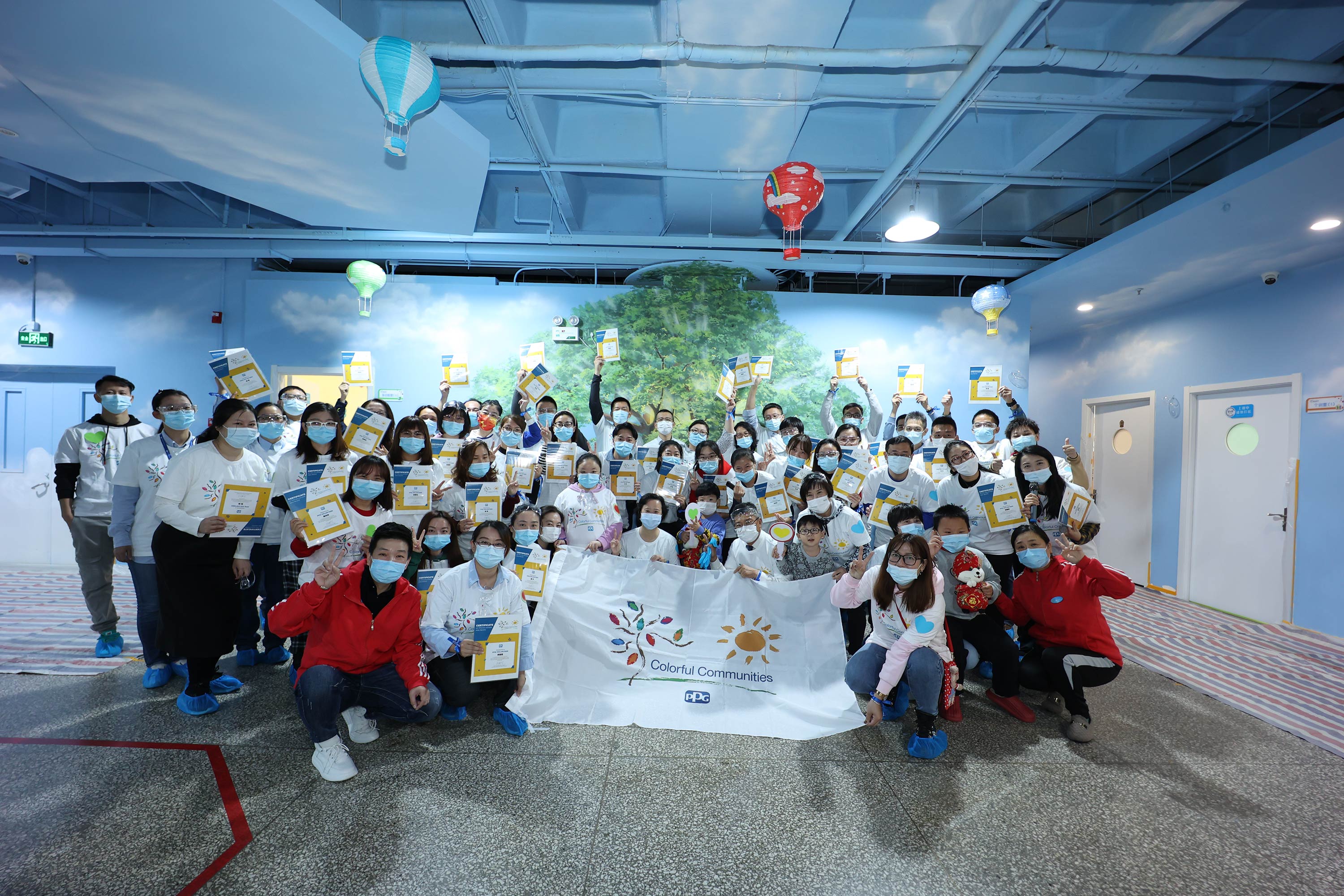 此次“多彩社区”活动共有近40名PPG天津工厂员工志愿者参加.jpg
