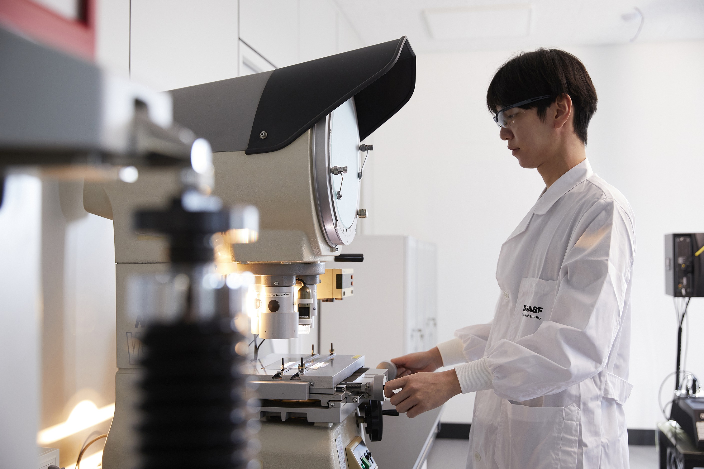 An engineer is on testing at EPIC Korea.jpg