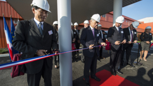 default_Cutting_the_ribbon_at_the_opening_ceremony_1435746878.jpg