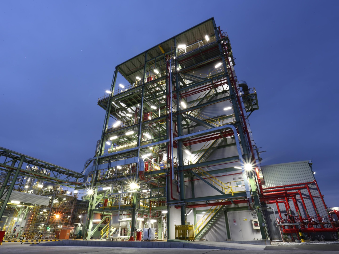 Large Covestro launches production for Vulkollan raw materials in Thailand.jpg