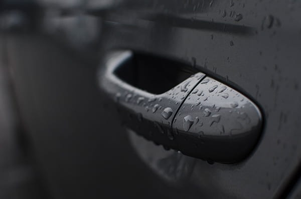 Auto-Automotive-Wasser-Tropfen-Quelle-NeiFo-Pixabay.jpg