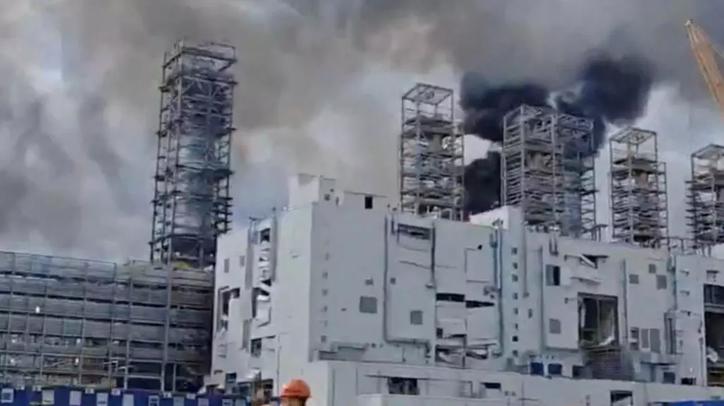 2026-08-26T082908Z-1753332255-RC286NAUXAJ8-RTRMADP-3-RUSSIA-PLANT-CHINA-INCIDENT.webp